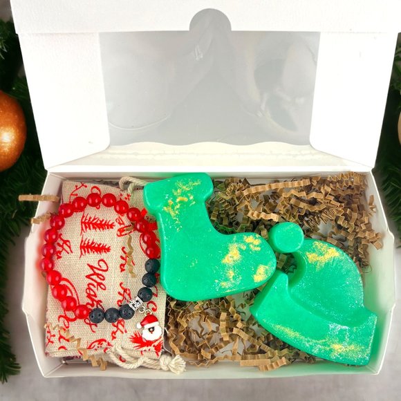 Christmas Soap Box with Bracelet - Picture 3 of 3